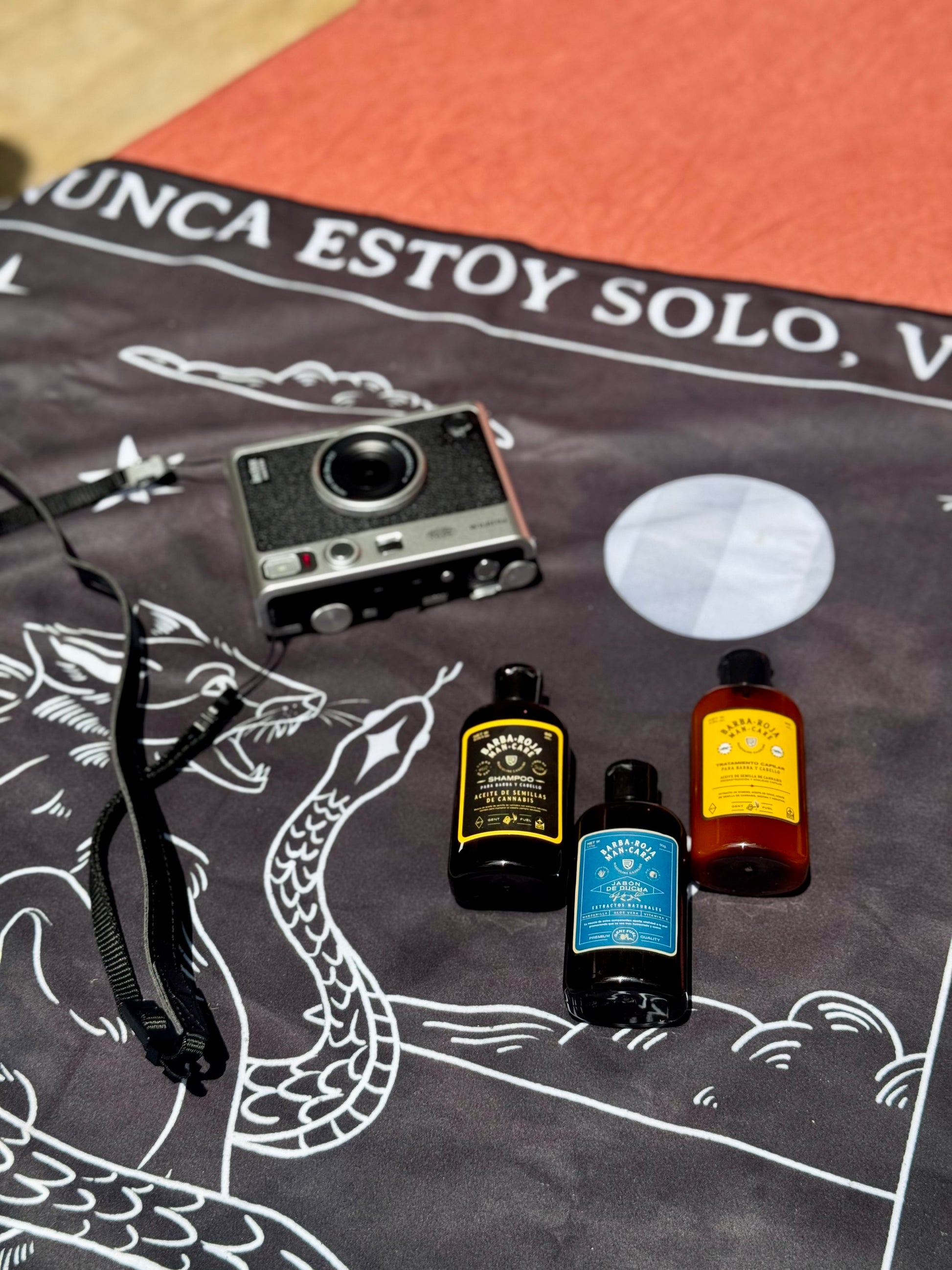 Kit Viajero: Toalla de microfibra + Ritual de ducha 90 ml
